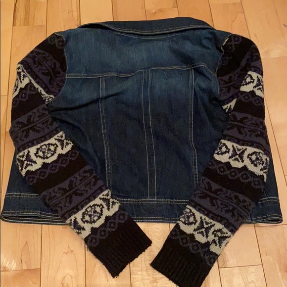 Small Ardene Jean jacket with sweater arms - Picture 5 of 6